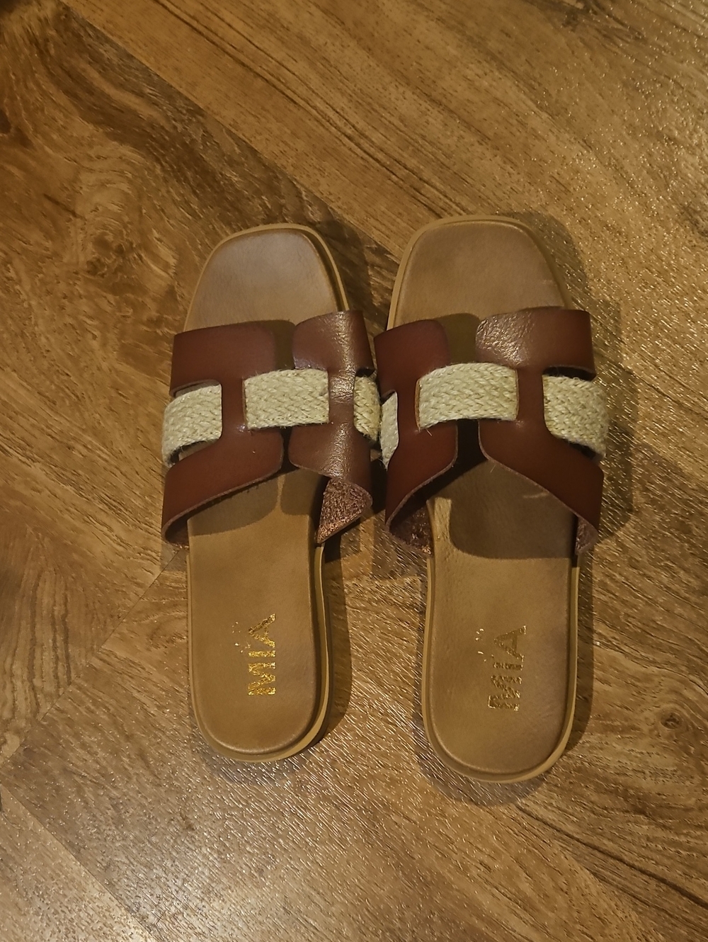 NWOT MIA "ELANEY" sandals Size 3M